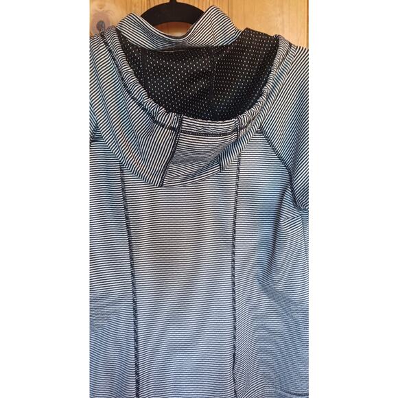 Tangerine Hoodie Womens Large Black and White Striped Polka Dots Kangaroo Pocket - Picture 4 of 8